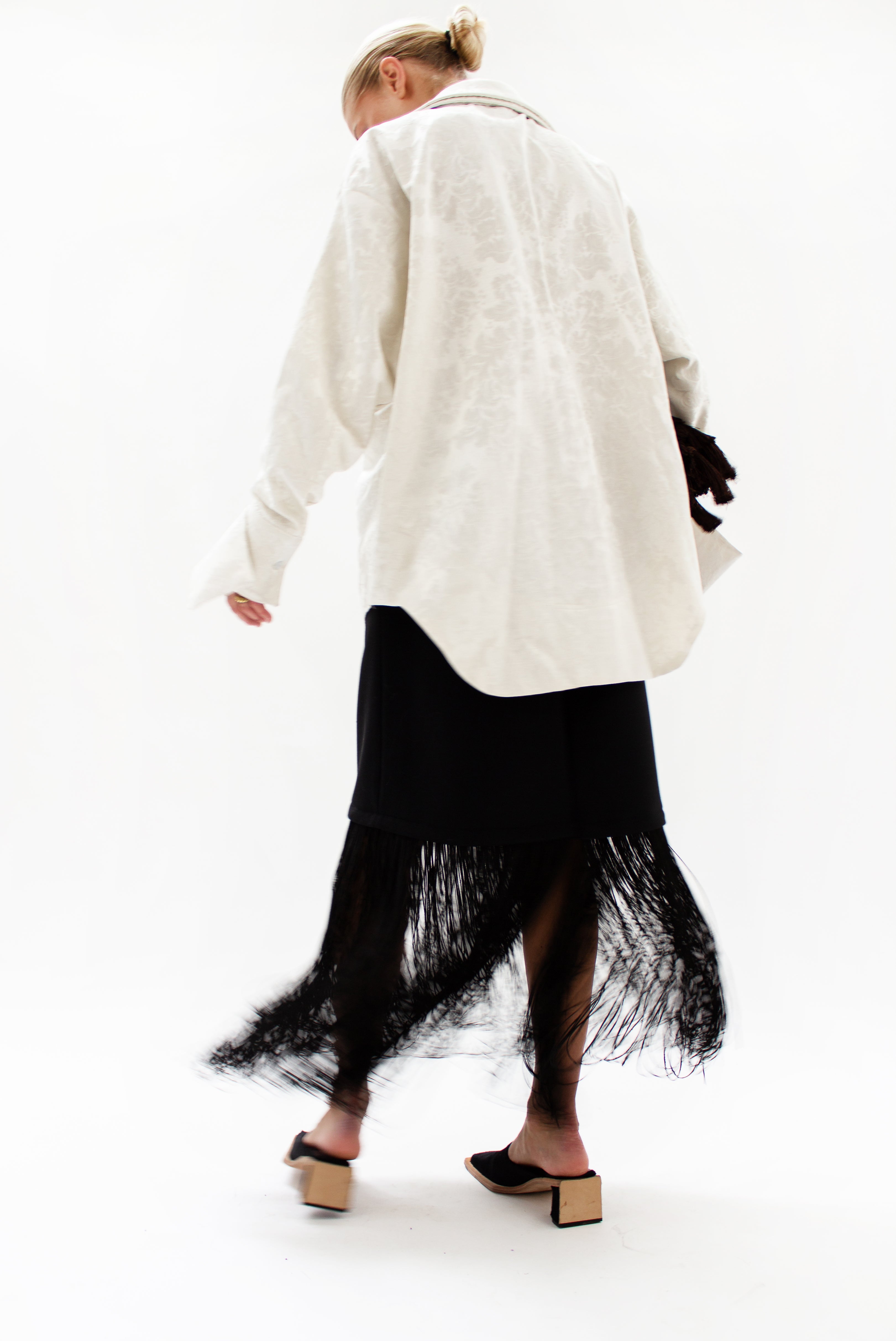 Fringe hem skirt black