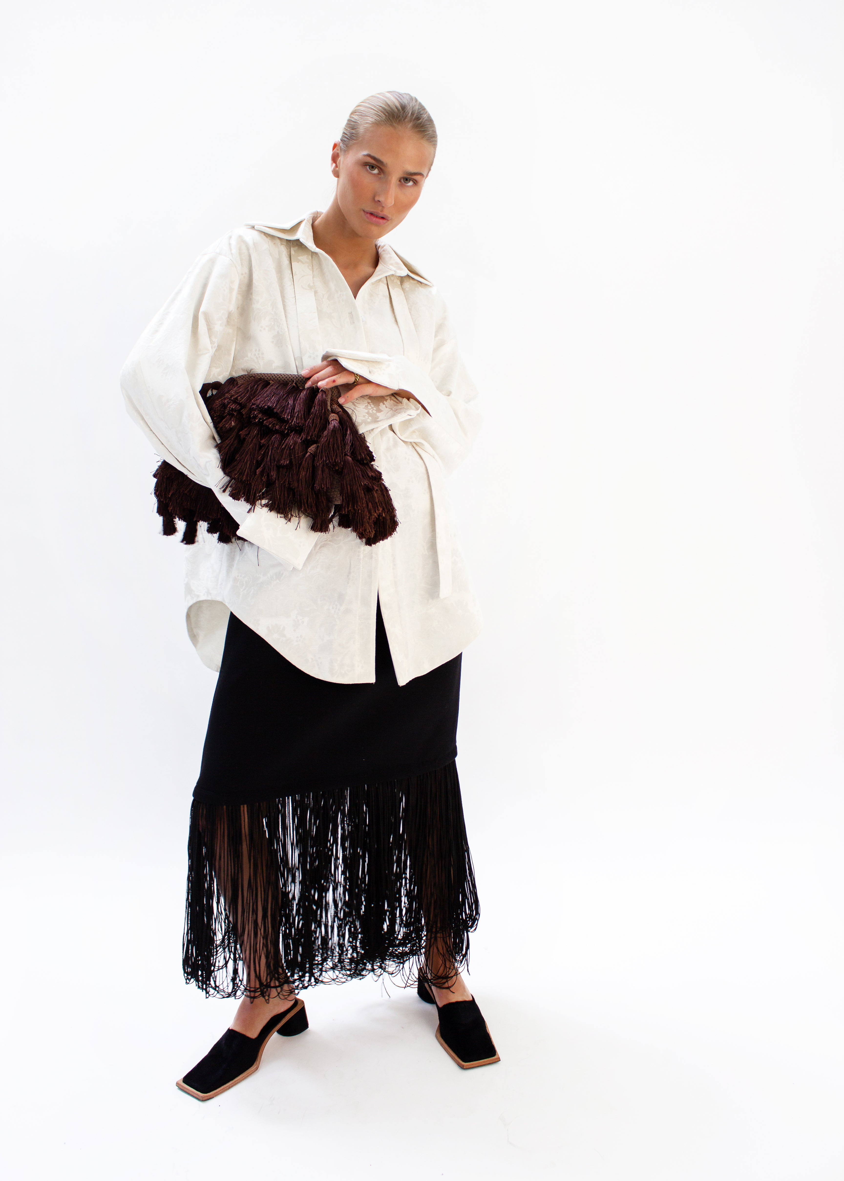 Fringe hem skirt black