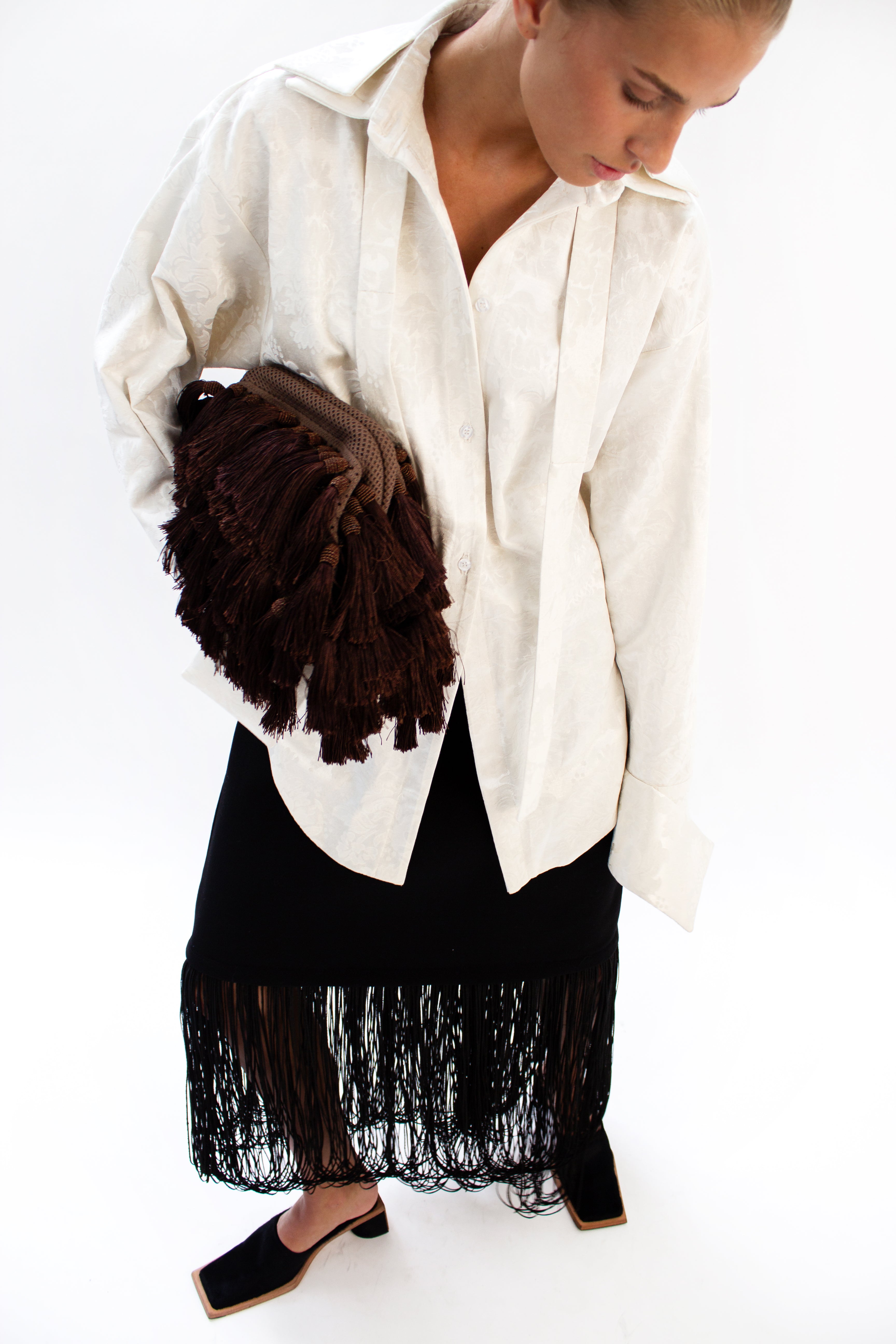 Fringe hem skirt black