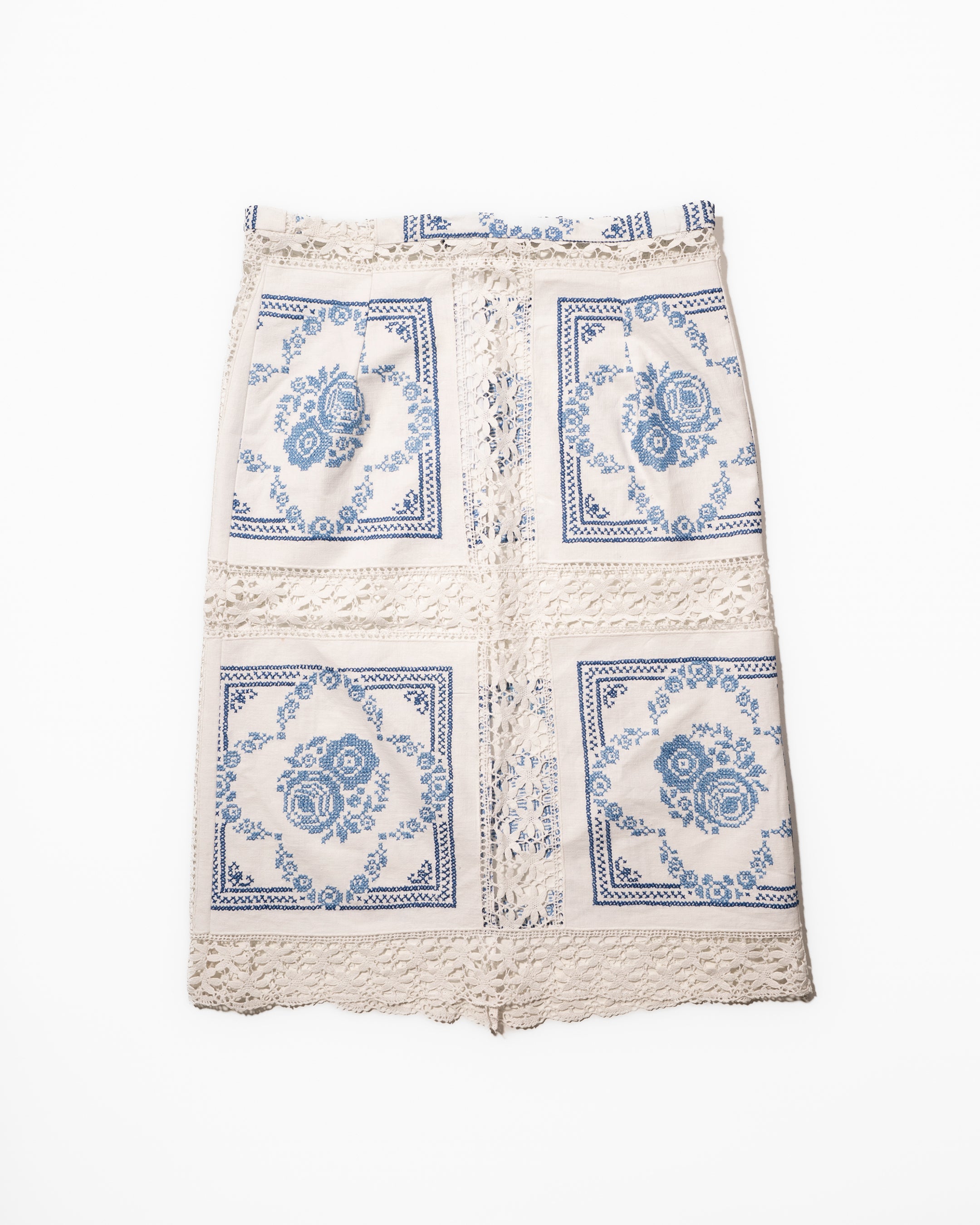 Blue embroidery skirt